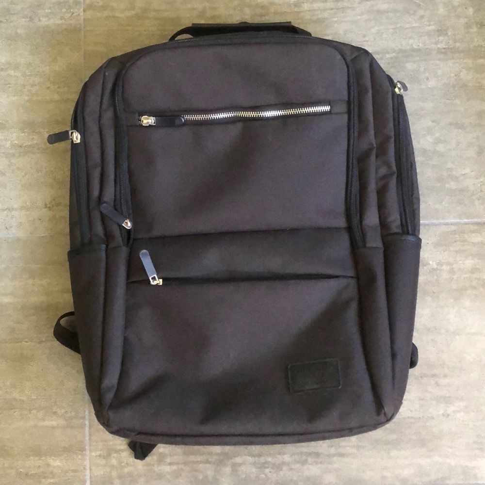 Men’s Backpack w Multi Compartments